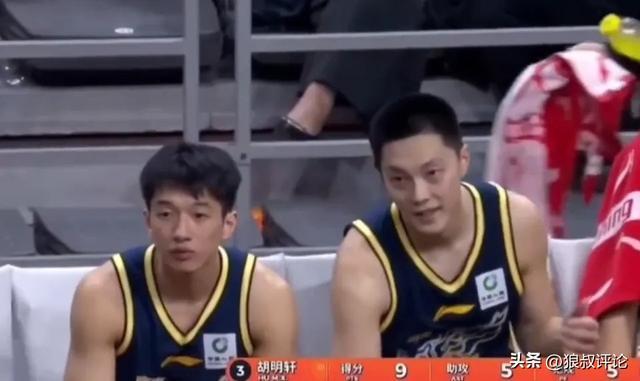 开云体育官网-广东新赛季最大谜团!胡明轩场均8.2分领衔多项数据创近七年新低
