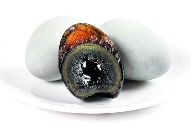 皮蛋再次成为关注对象！研究发现：高血脂吃皮蛋，身体或有6改善